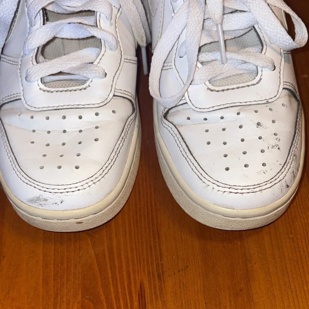 Nike Kids Classic White court low top sneakers